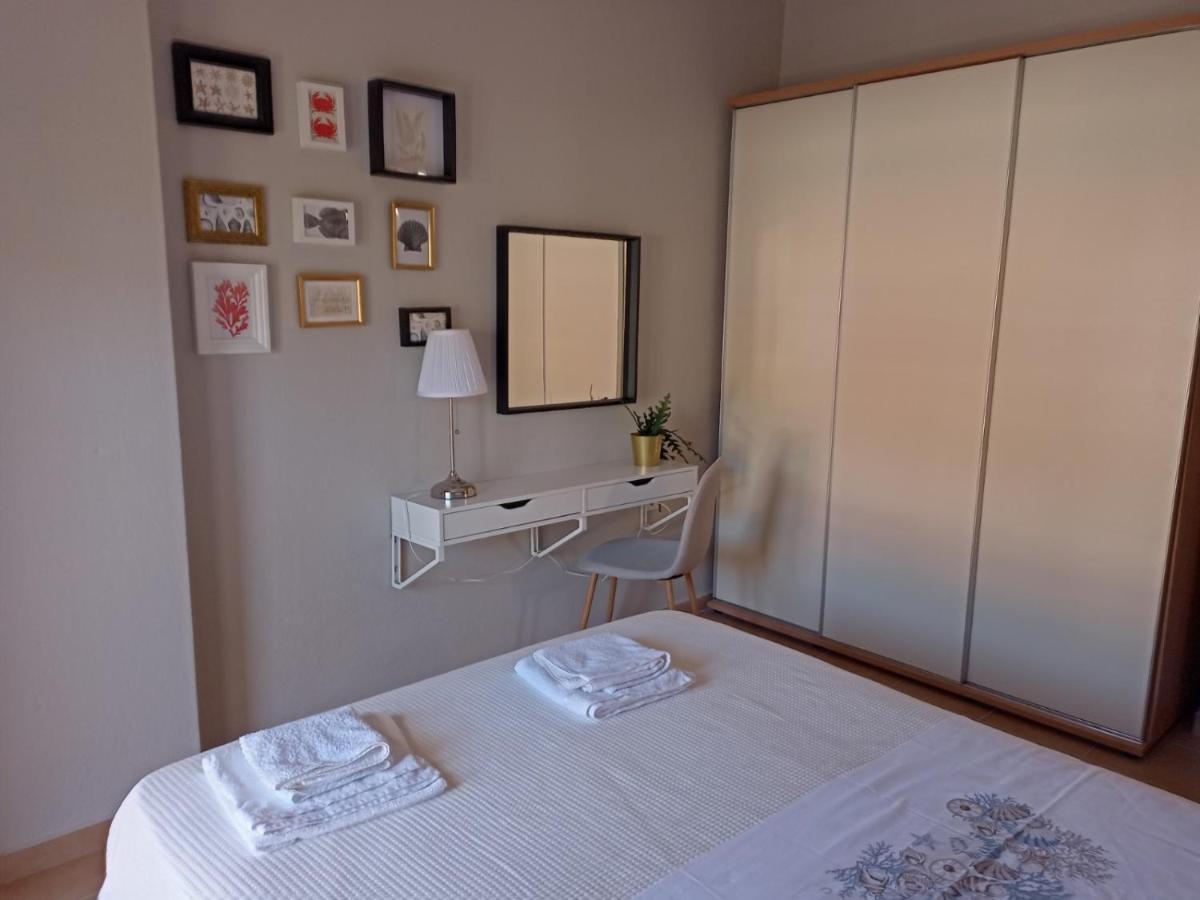 Navy Blue Apartment Nea Skioni Luaran gambar