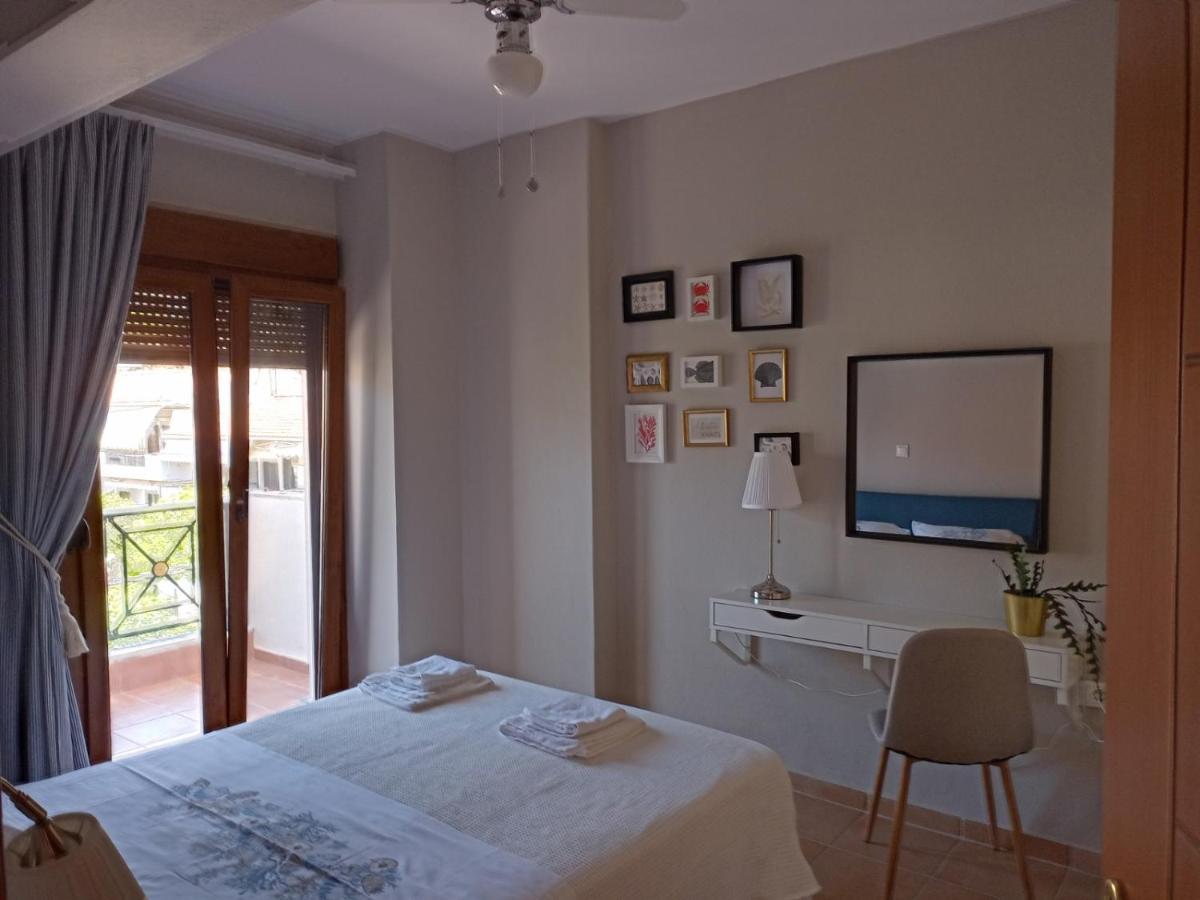 Navy Blue Apartment Nea Skioni Luaran gambar